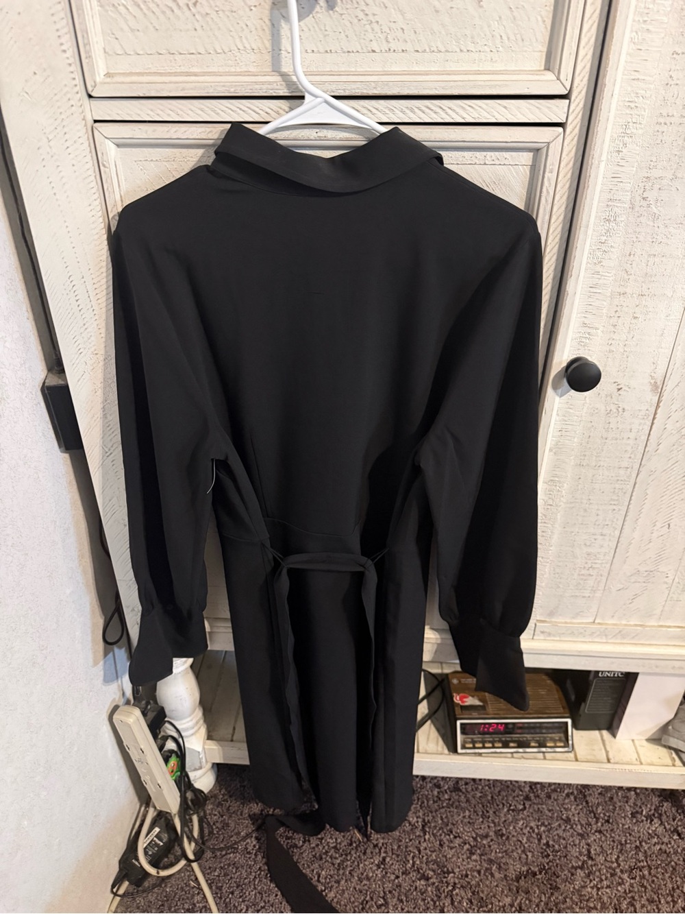 Lark & Ro Black Long Sleeve Belted Dress